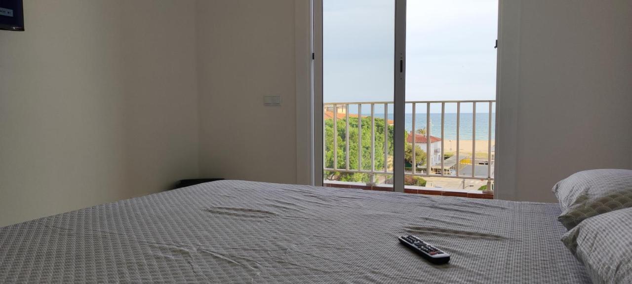 Acogedor Estudio En La Playa, Con Vistas Al Mar, Y Piscina Comunitaria Sant Salvador Exteriör bild